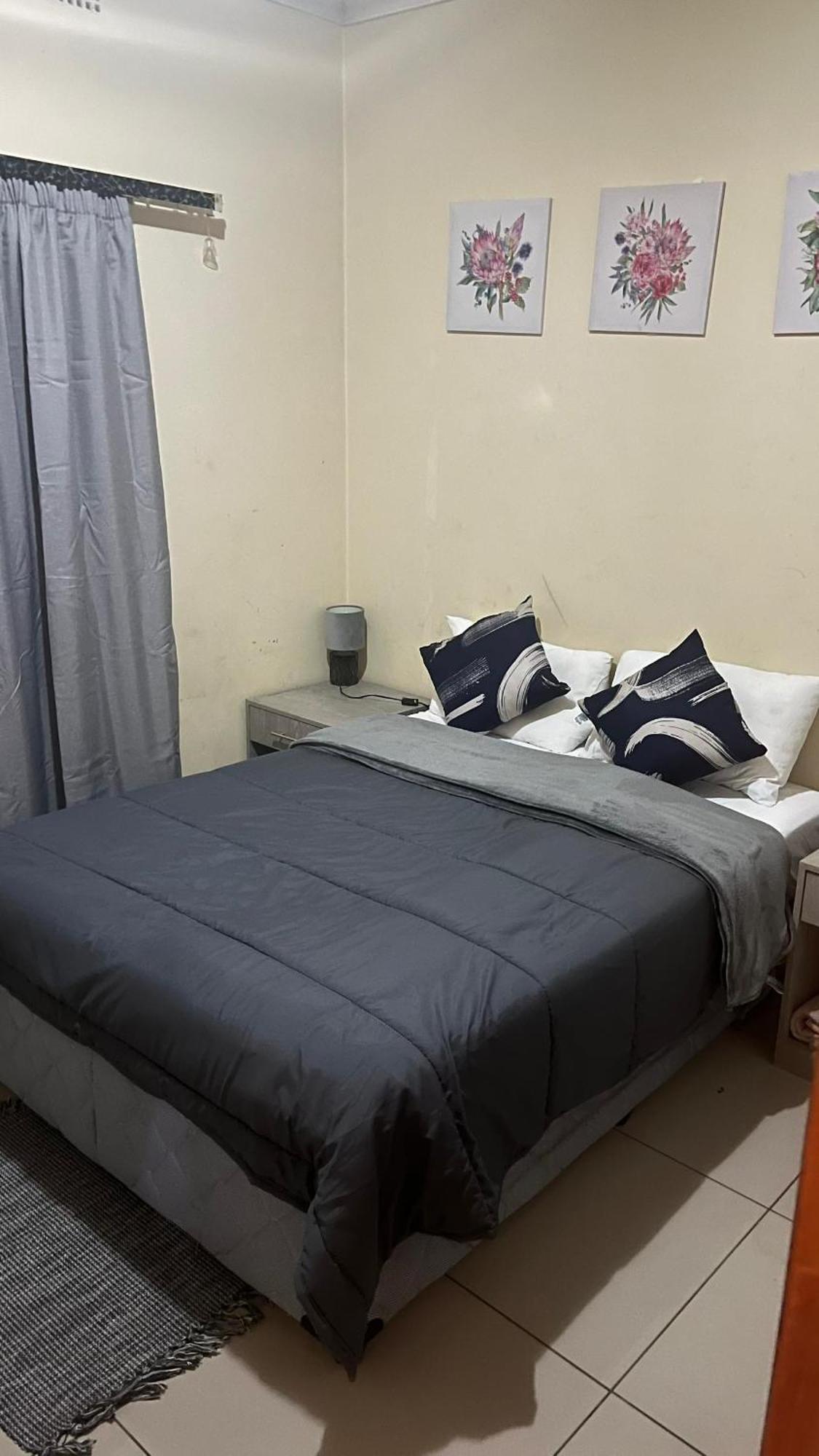 Zakhele Guest House Манзини Экстерьер фото